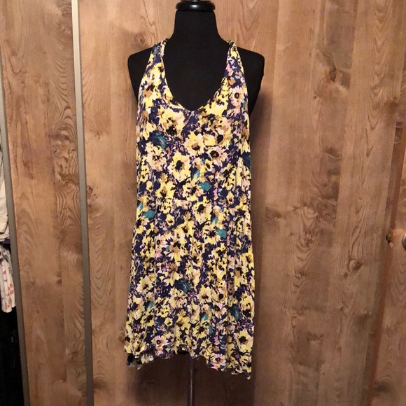 H&M multicolored asymmetrical tiered sundress - Picture 5 of 6